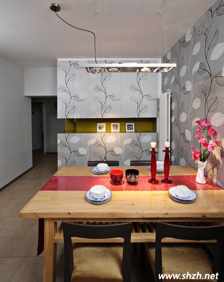 酒紅色中國風(fēng)餐廳