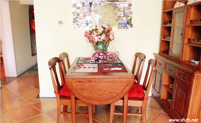 地中海英式混搭婚房餐廳設(shè)計