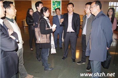 領(lǐng)導(dǎo)參觀了浙江永裕竹業(yè)股份有限公司的竹材裝飾博物館