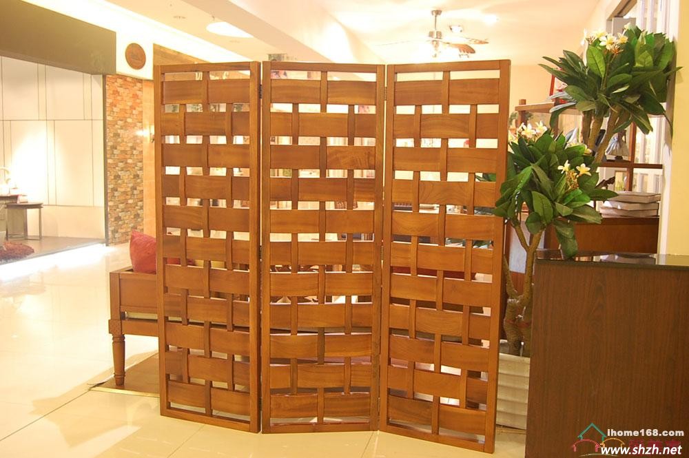 個性木質(zhì)屏風